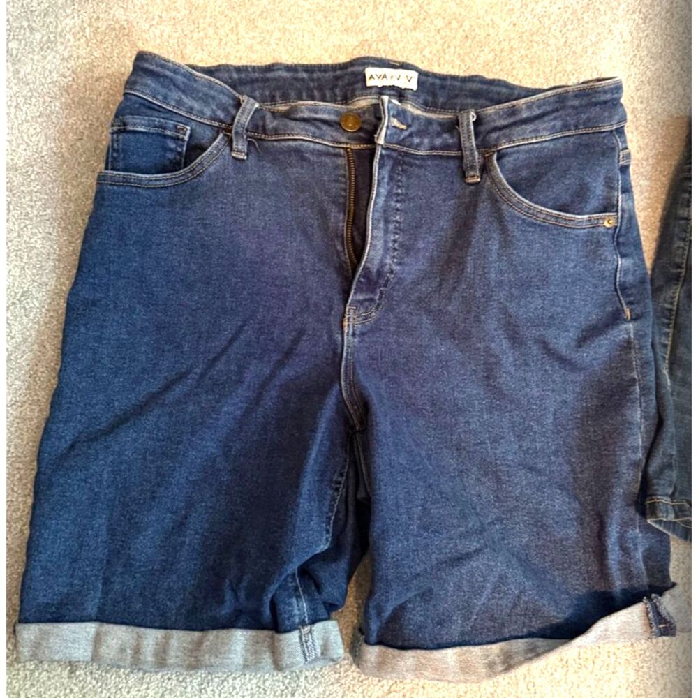 Double Delight - Deluxe Denim Shorts Bundle (Ava & Viv 16w and Venezia 16) - Picture 3 of 5